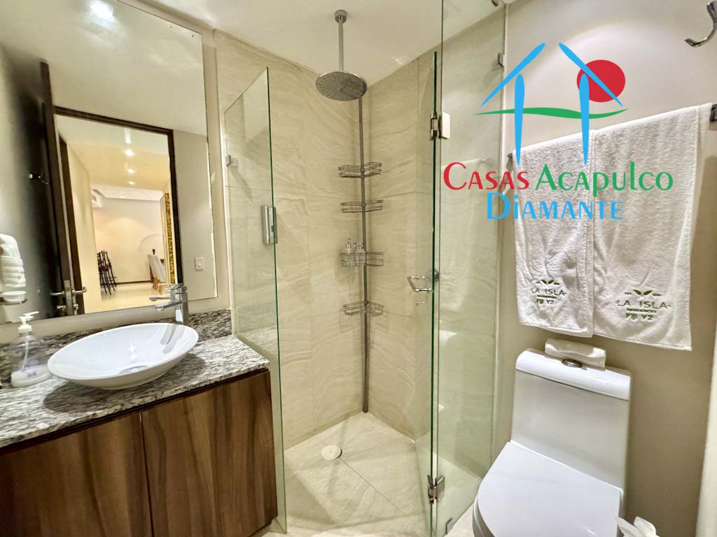 La Isla Fiji Y2 - Baño completo 1